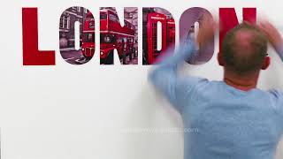Canon 5D Mark II + 24-70 2.8 L  Timelapse : London word appearing on the wall -