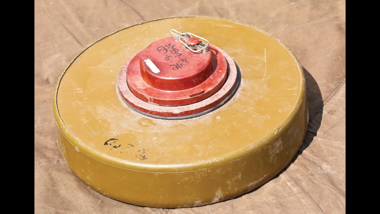 Landmine, part 2 // Rust - YouTube