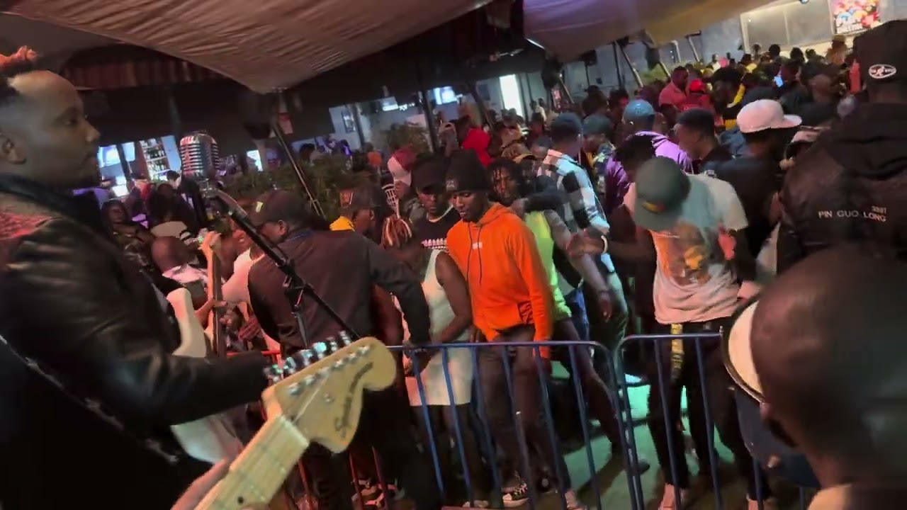 ALEX KASAU KATOMBI LIVE JIWEKE UMOJA
