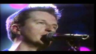 Billy Bragg: Between the Wars