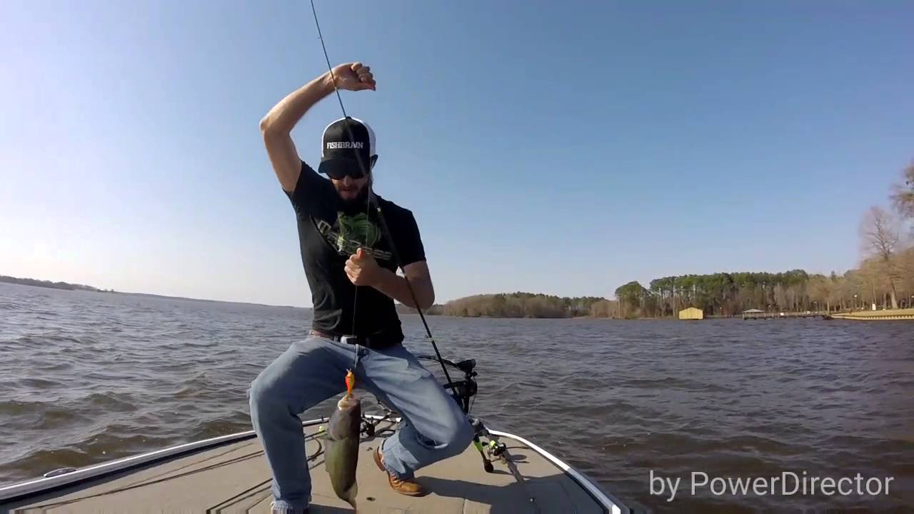 Bass fishing Lake Palestine. - YouTube