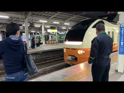 珍しい列車がきた【E653系】