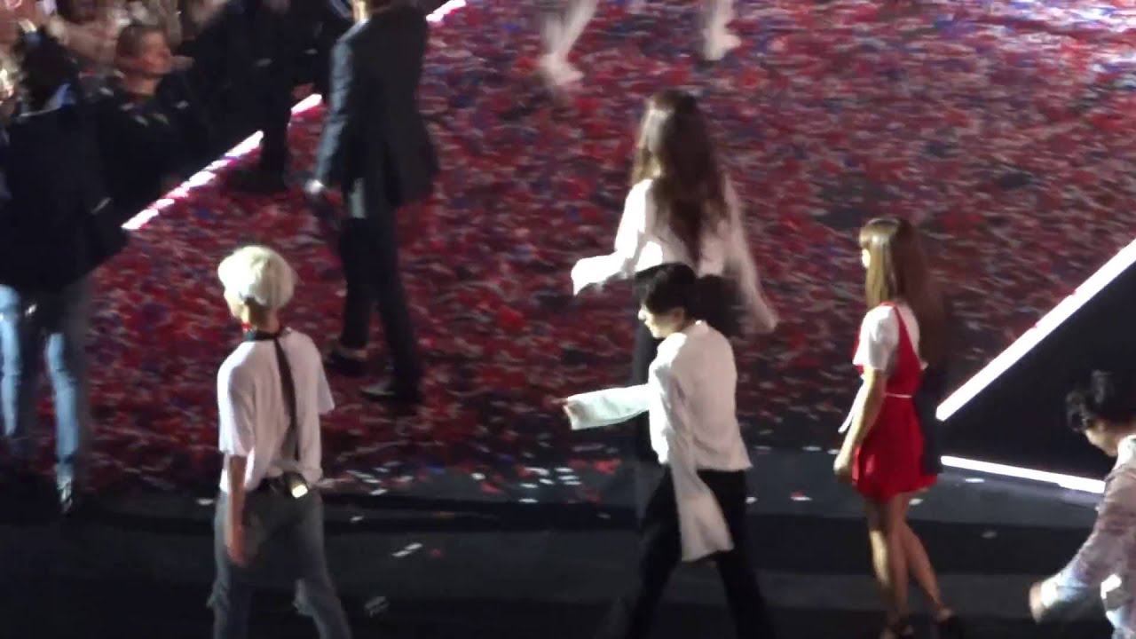 [KCON PARIS 2016] Ending Stage (SHINee, BTS, FTIsland, block.b, f(x), I.O.I, Leeteuk) 160602