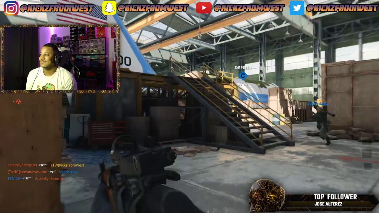 Playing New Call of Duty Cold War Come Thru