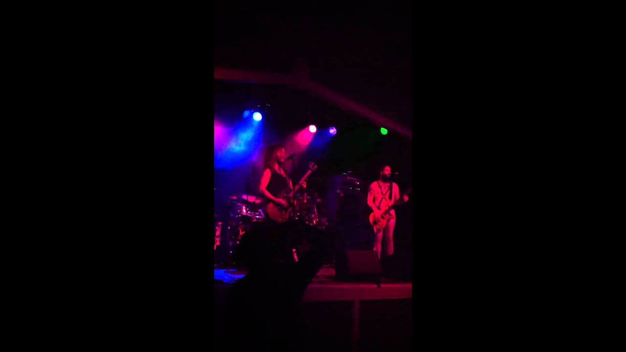 Headless Pez Porchmouth 1