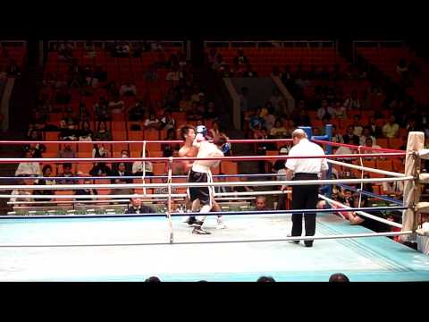 松尾　翼（帝拳） vs　細貝　淳（ワールド日立） 1R