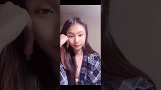 Cute Girl Live Soft Moment