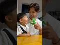 【検証】なかなか飴が食べられない状況が続いたら3歳児はどうするのか？wwww#shorts