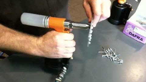 Dafra DRP55 Riveting Tool in operation pulling 3/16" Aluminium Rivets
