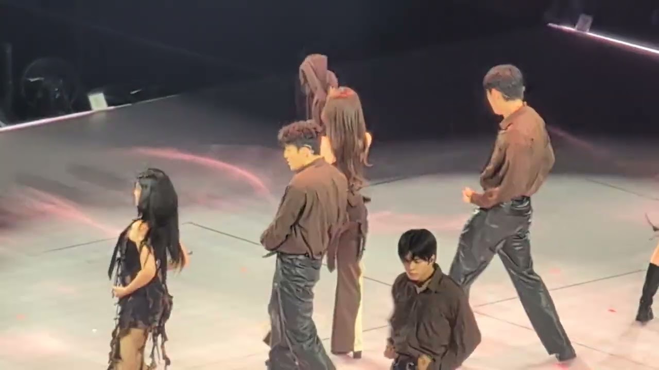 011326 TWICE THIS IS FOR World Tour Climate Pledge Arena Solo Stages