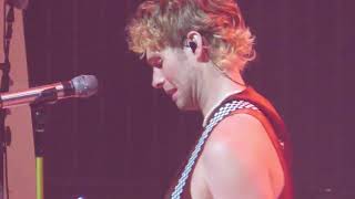 5 Seconds of Summer - Voodoo Doll (Live)