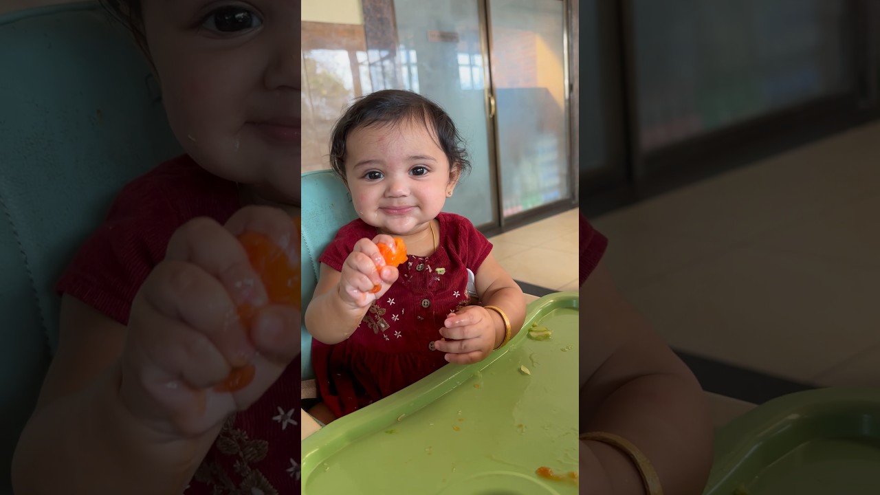 Baby eating papaya be like 