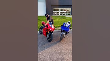 V4 vs. Crossplane Inline 4 👀🔥 #ducati #panigale #v4r #v4s #v4 #yamaha #r1 #r1m #akrapovic #exhaust