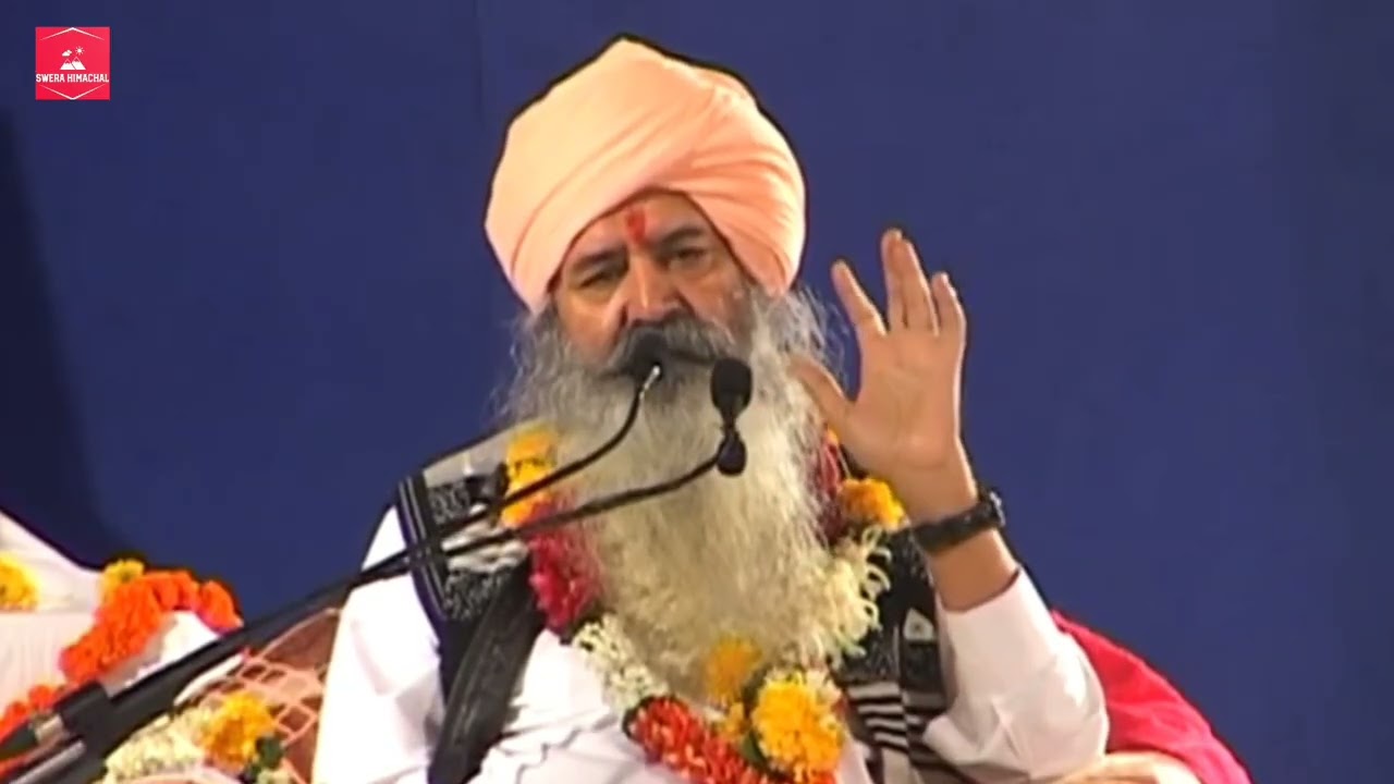 संगत को प्रेक्टिकली ध्यान लगाने की विधि समझाते गुरु महाराज जी🌷🙏