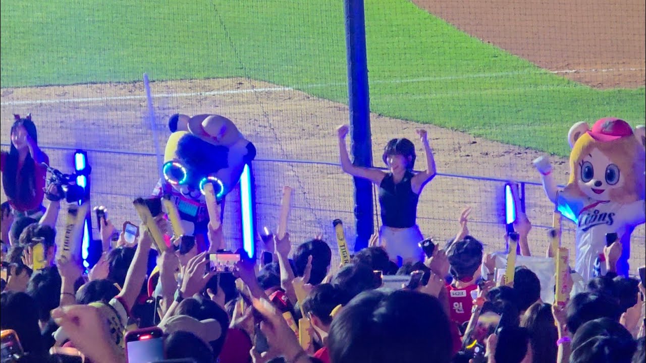 250611 기아 삼성 달빛시리즈 경기후 합동응원전-구자욱 김지찬 박찬호 최형우 이재현+단체로 한준수+강민호 김태군 류지혁 아파트 등등