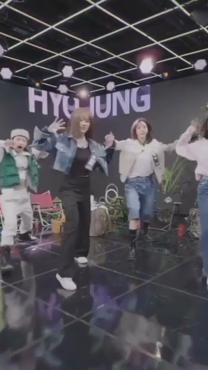 Yoon Eun Hye, Uie & Hyo Jung dancing in Aiki's Thumbs Up #yooneunhye #coffeeprince
