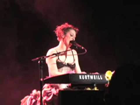 Amanda Palmer: Trout Heart Replica 12.15. 2008