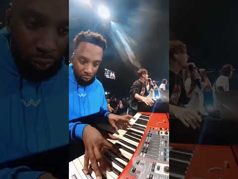 When Scott lost click in his ears in San Antonio… 😅😂