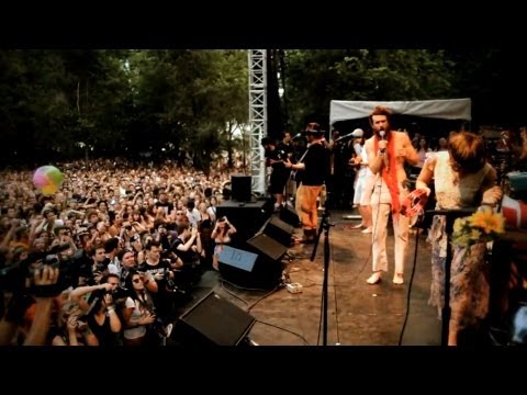 Edward Sharpe & The Magnetic Zeros - Janglin (live @ Lollapalooza)