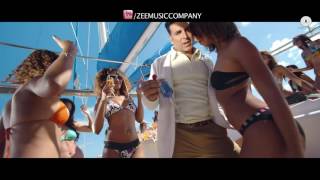 ALCOHOLIC Official Video   The Shaukeens   Yo Yo Honey Singh   Akshay Kumar & Lisa Haydon   HD