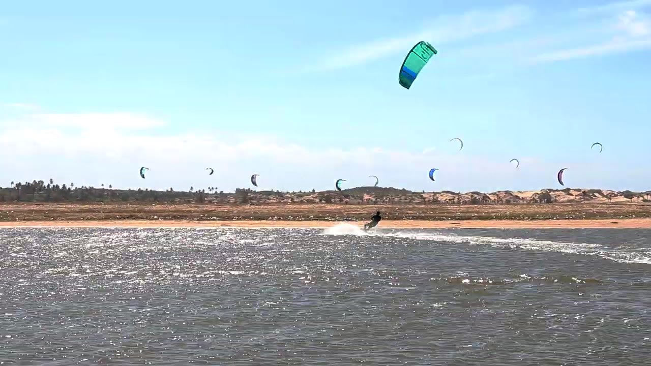 Beachstart and a clean 315 in Taiba Brazil with the Eleveight FS