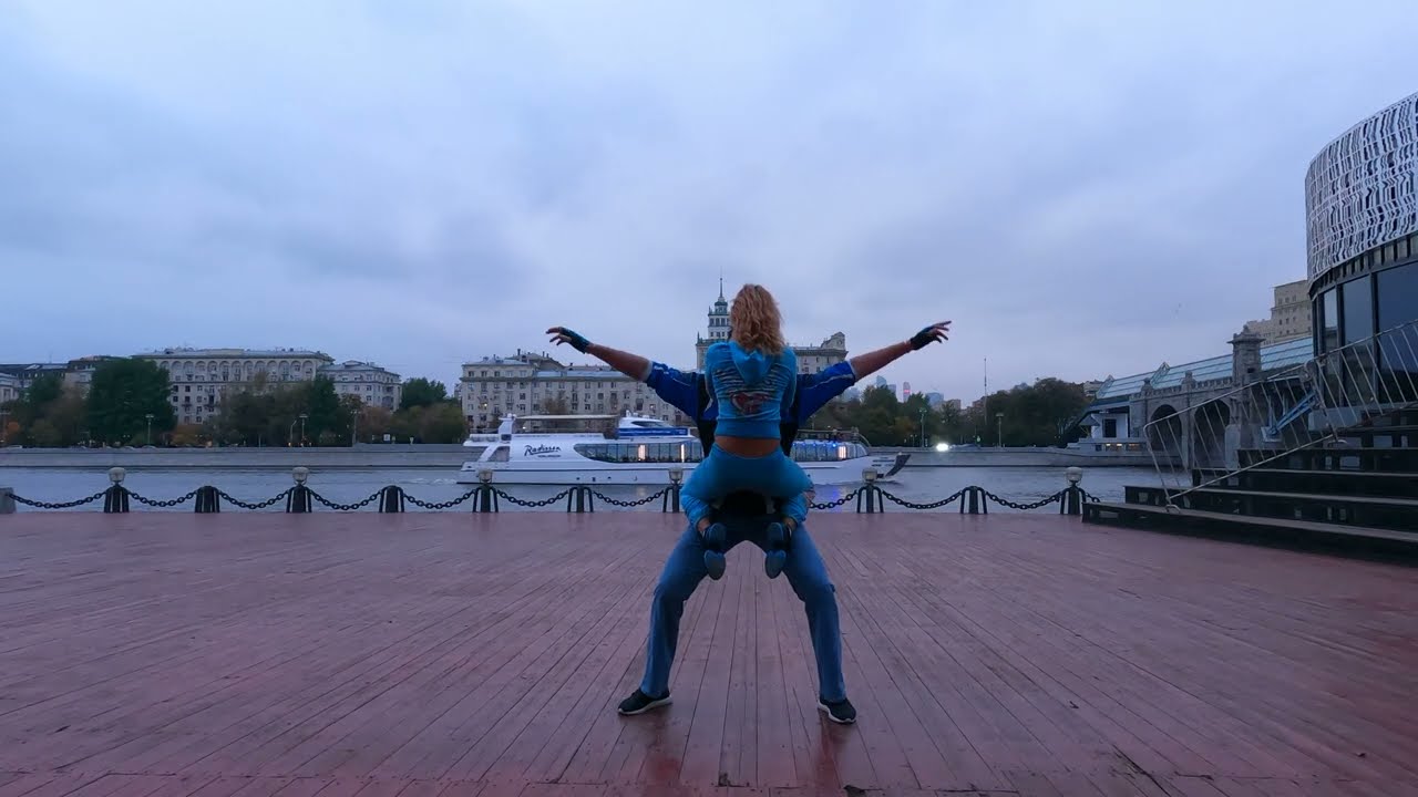 2022-09-30 (17) 17-55 VicIVA + ValeSTAR Dancing acro Exhibition Парк Горького диско хастл, DEMETER