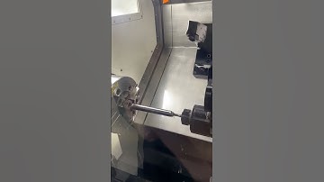 GT 250MA  - Ferramenta acionada e contraponto com avanço hidráulico