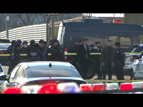 2nd NYPD officer shot in the Bronx; suspect in custody - YouTube