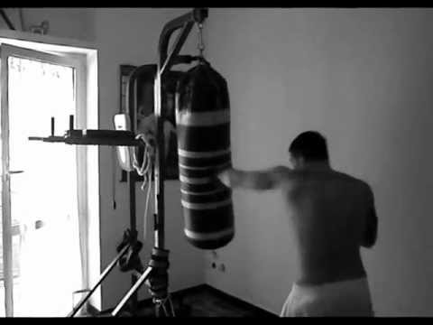 Come Allenarsi con il Sacco da Boxe