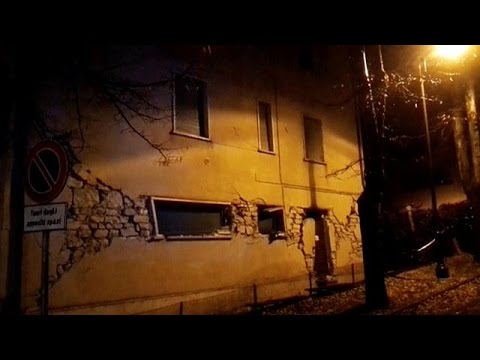 Двойное землетрясение в Италии: около десяти пострадавших - world