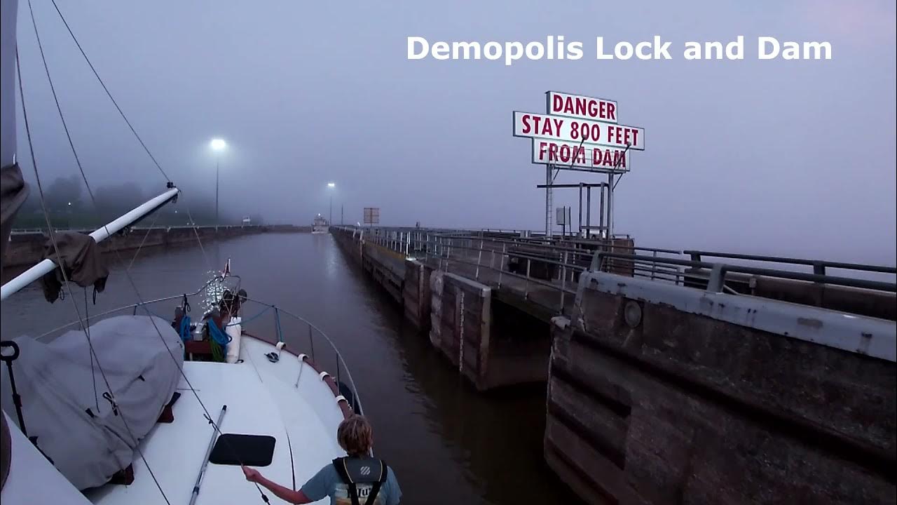 Demopolis Lock and Dam Entry going down Dense fog YouTube