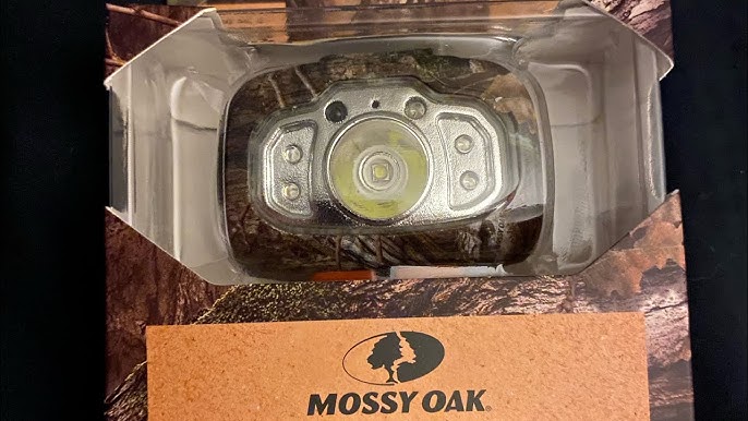 Mossy Oak Hunting LED Flashlight, UV Blood Tracker, IP54 Weatherproof, AAA  Batteries Included 