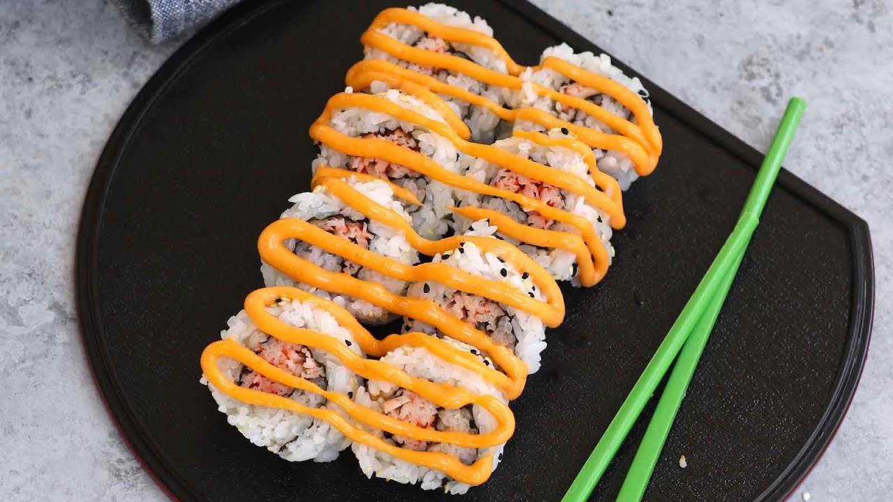 Spicy Salmon Sushi Roll (video) - Tatyanas Everyday Food