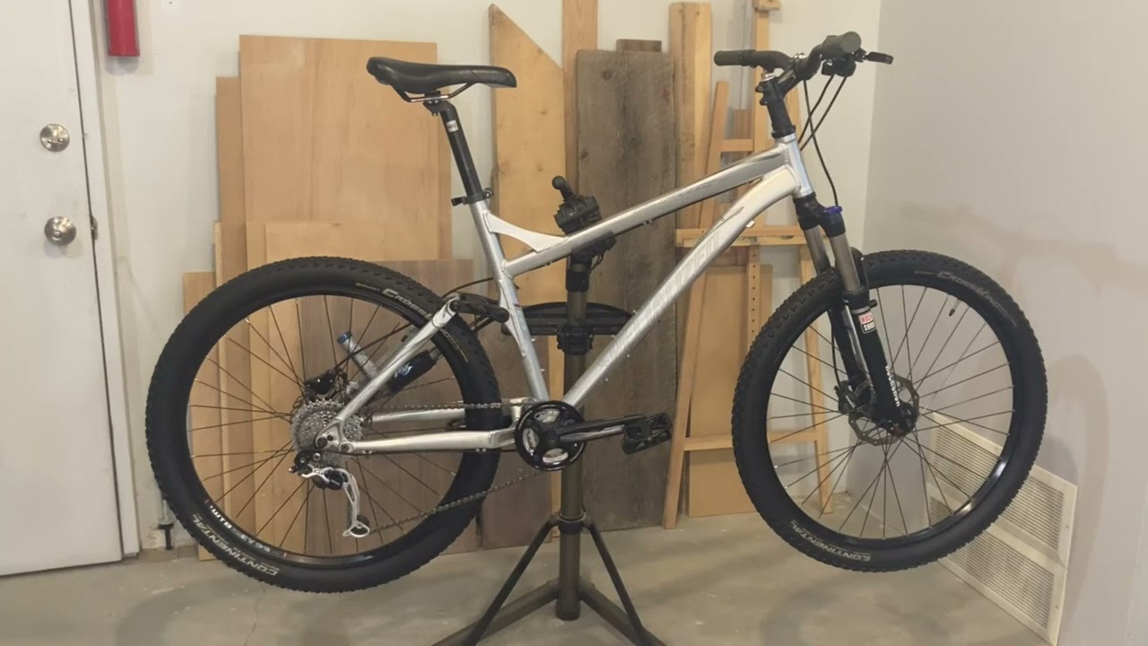 SPCIALIZED 「スペシャライズド」 epic MARATHON 2008年頃モデル MTB 2008 Specialized Epic Comp Review! - YouTube