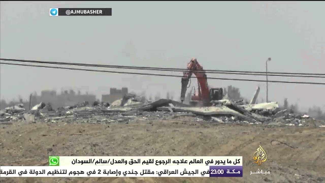 قوات الجيش المصري تهدم مسجداً بمدينة رفح على الحدود مع قطاع غزة