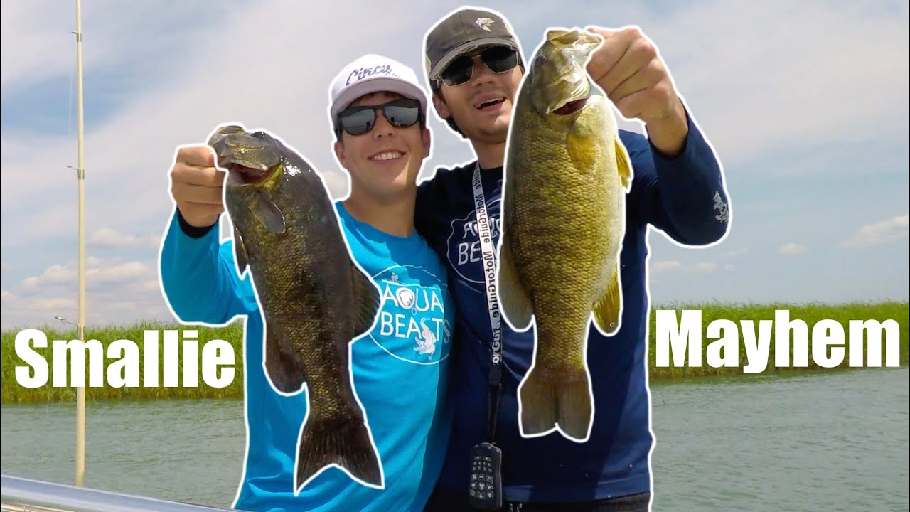 How to Catch SMALLMOUTH BASS! (Lake St. Clair part 2)