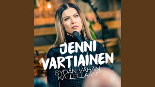 Video thumbnail of "Jenni Vartiainen - Sydän vähän kallellaan (Vain elämää kausi 7)"