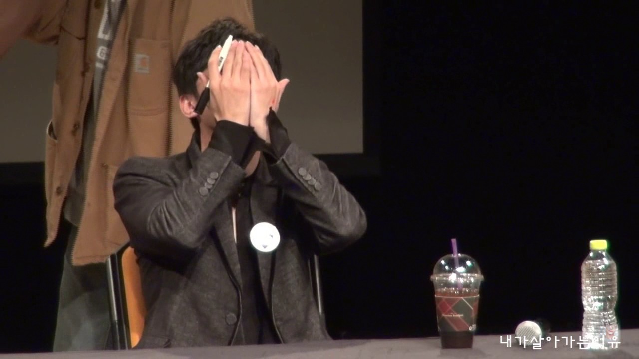 161216  b1a4 강남 팬사인회 진영 혼자 빵터짐 ㅋ