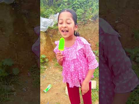 आओ दोस्तो मोमोज खाने 😄😄👍👍😋😋😋