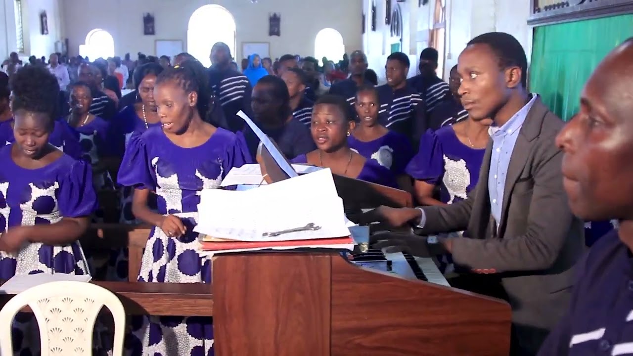 Njoni tuabudu-kwaya ya Mt Yuda Thadei bugando.dominika ya 5 mwaka C