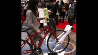 折りたたみ式の自転車駐輪機