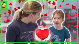 Valentine’s Day Snow Globes! Crafts for Kids