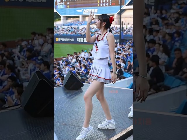 ????????  "HIT ME!!" 나한테 집중해!! ⚡️???? 정희정 Jung Hee-jung 郑熙正 치어리더 아웃송 직캠 fancam