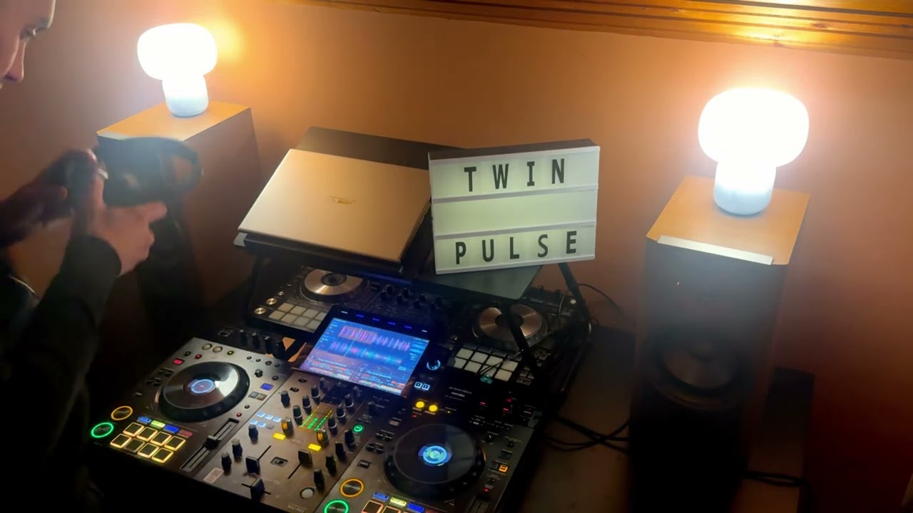 TWIN Pulse | New School Session - LIVE Set #1
