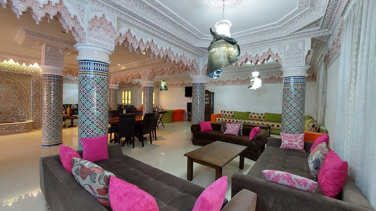 منزل فاخر للبيع في مدينه العيون الشرقية