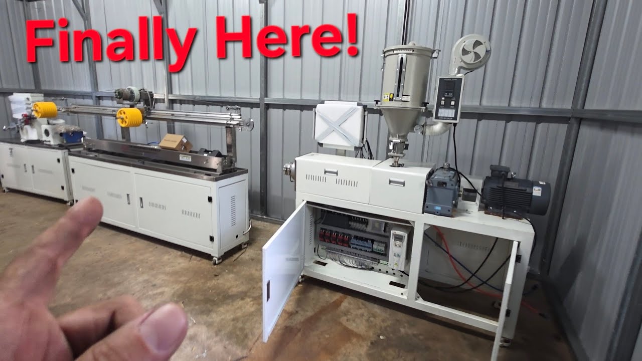 Я купил линию экструзии филамента для своей 3D-печатной фермы.