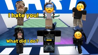 🍀Roblox story🍀||what do I do when my friend is trying to steal my other friends?!