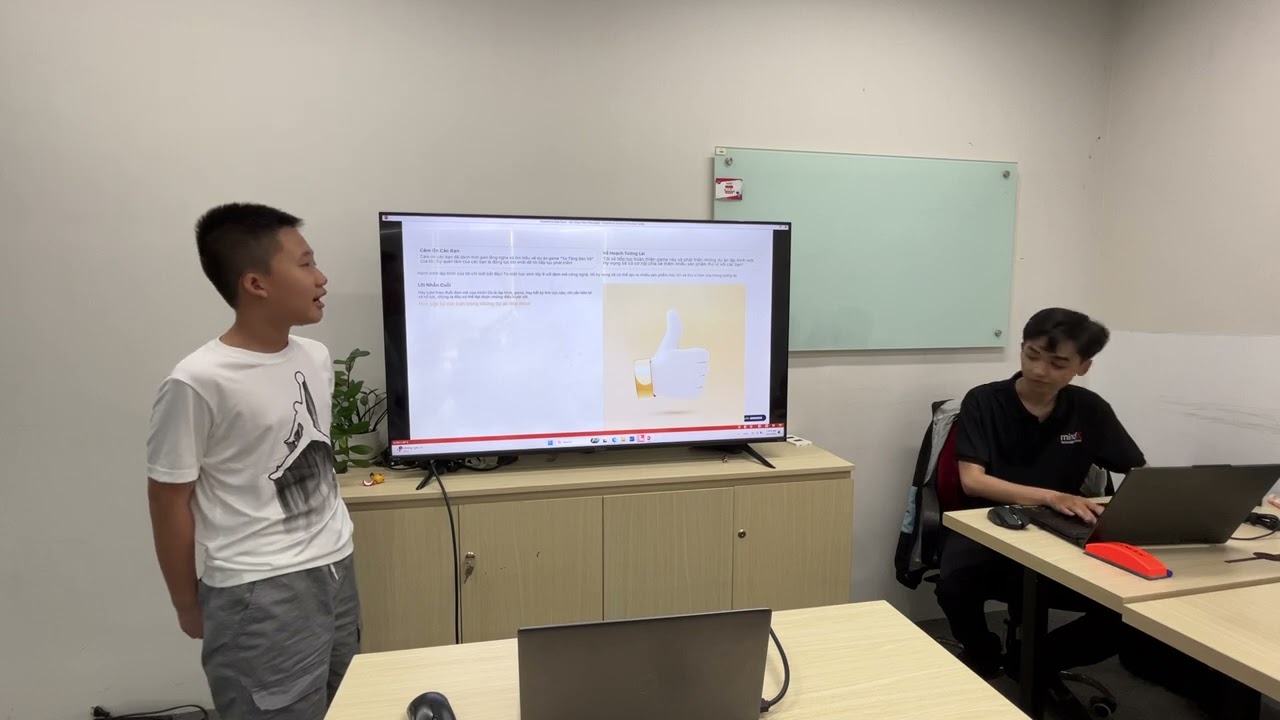 Thuyết trình sản phẩm lớp SB25