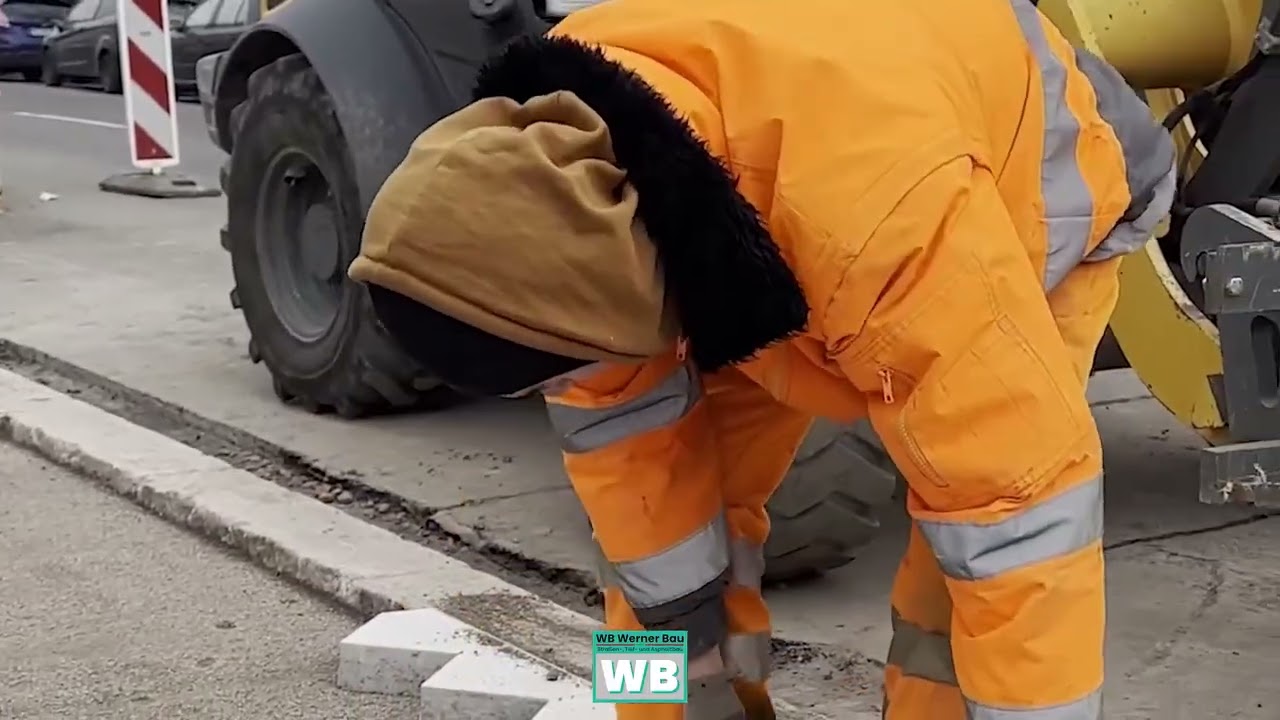 Einsatz in Wolfsburg. Vormittags die Tragschicht.