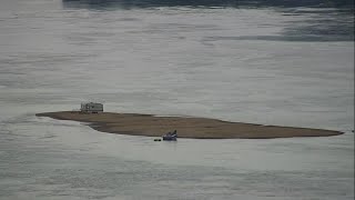 USACE orders sandbar camper be removed immediately
